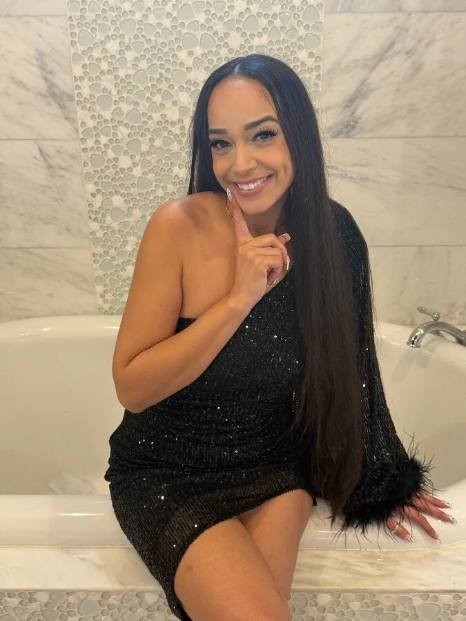 🇵🇷𝕃𝕒𝕥𝕚𝕟𝕒 𝕊𝕠𝕝𝕖𝕫👣 @latinasolez profile picture